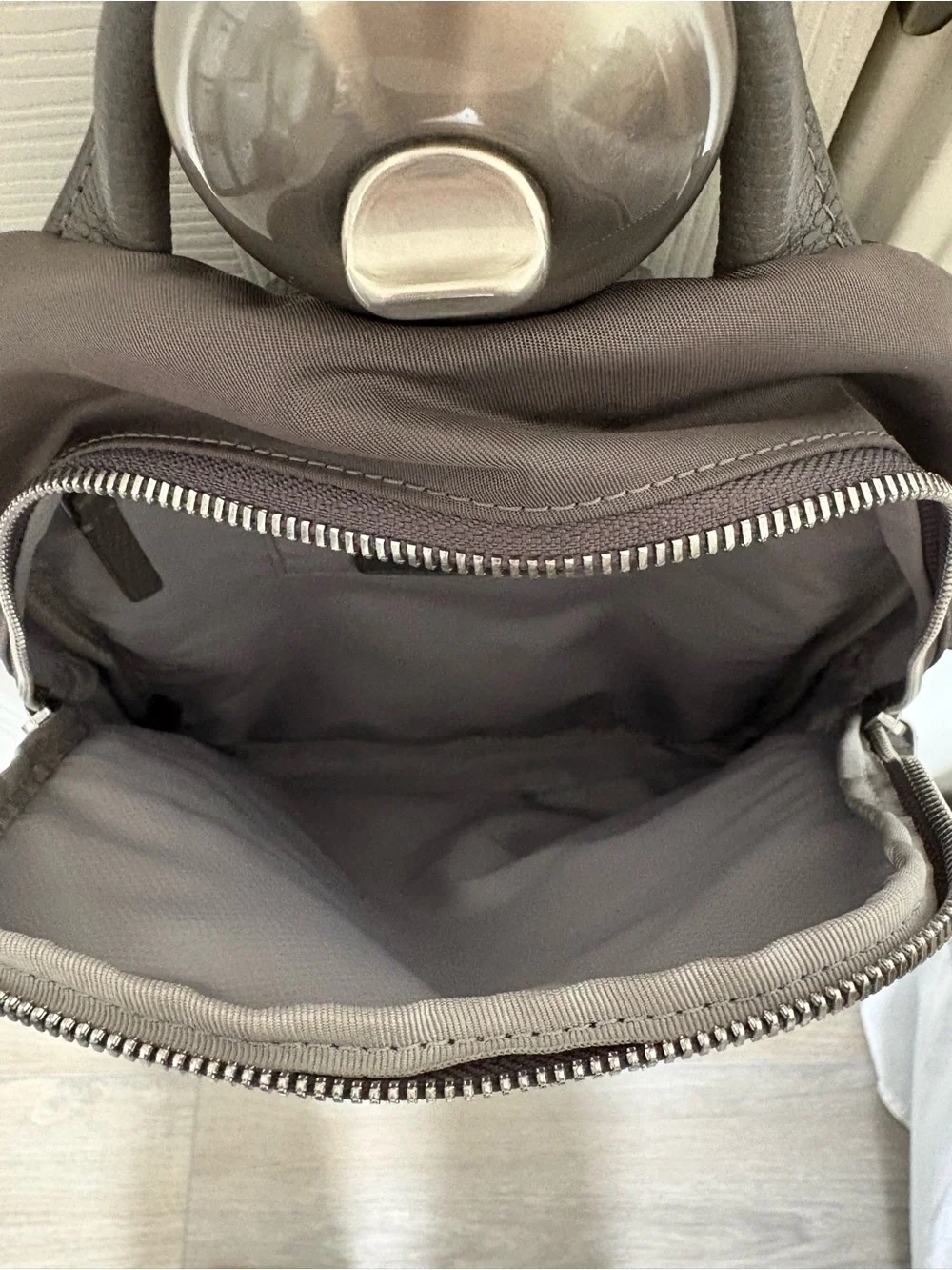 Tumi Nancy Convertible sling - Picture 3 of 4